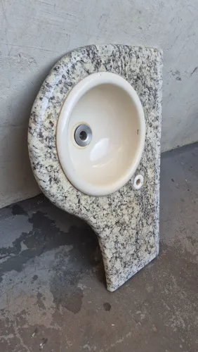 Lavatorio em granito 