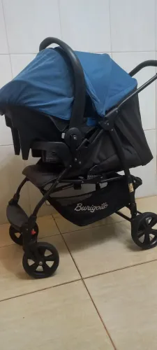 Carrinho de bebê + Bebê Conforto Burigotto em ótimo estado de Conservação