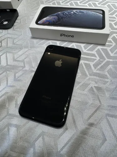 IPHONE XR 64 GB