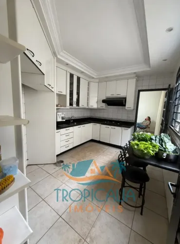 Casa a venda No Setor Urias Magalhães com 3 quartos