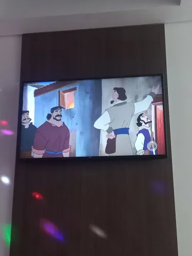 Vende-se TV LG SMART 43 polegadas 