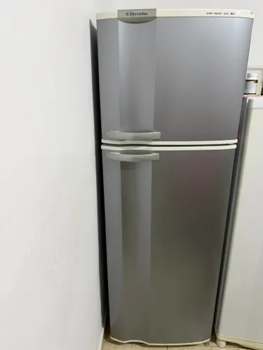 Geladeira Electrolux DC39