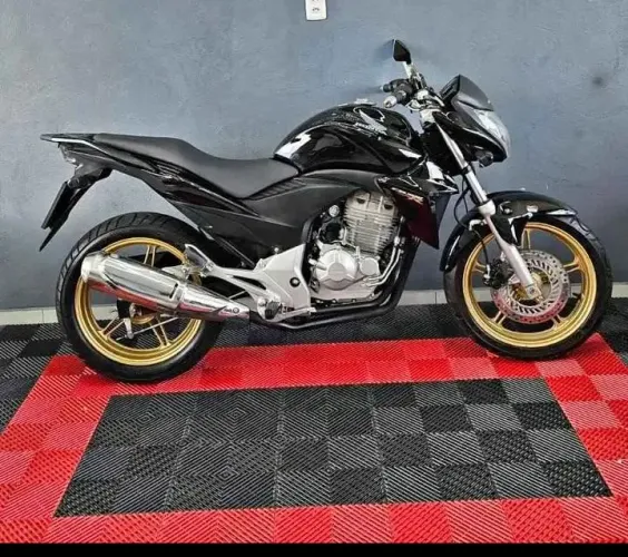 Cb 300 ano 2009 modelo 2010 