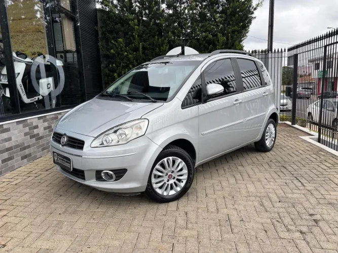 Fiat Idea Attractive 1.4 Fire Flex 8V 5P 2013