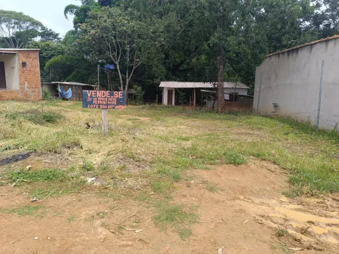 Vende se lote lago Corumbá 4