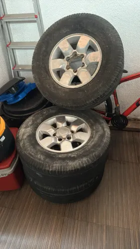 Roda 16 Hilux