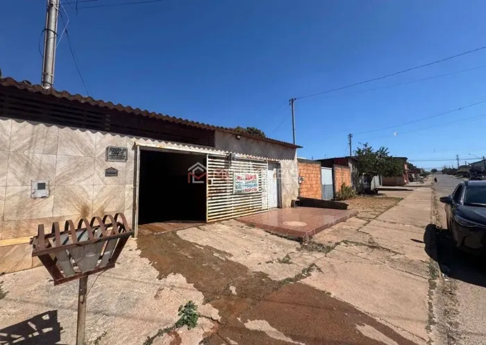 Casa à Venda em Águas Lindas - Águas Bonita 01 |