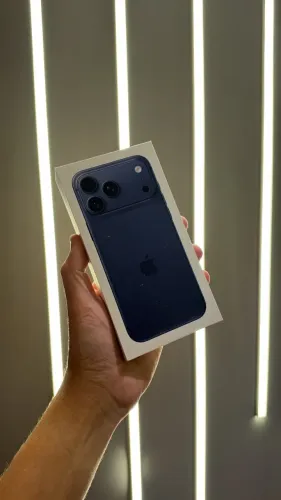IPHONE 17 PRO MAX AZUL 256Gb / NOVO