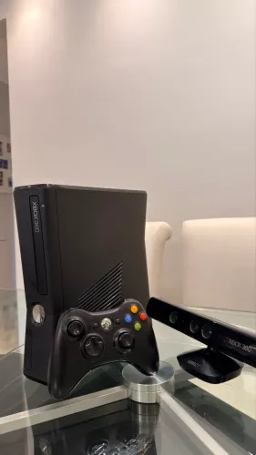 Xbox 360 Lacrado + Kinect + Controle Original