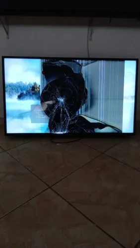 Tv LG UHD 43