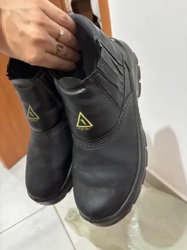 Brechó bota