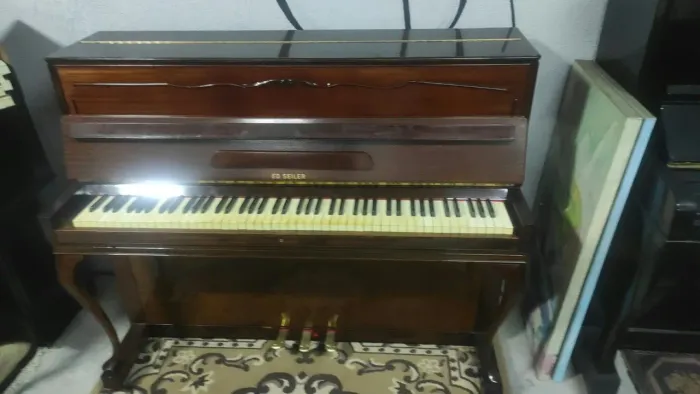 Pianos Vendo Mod Nacionais & Importados