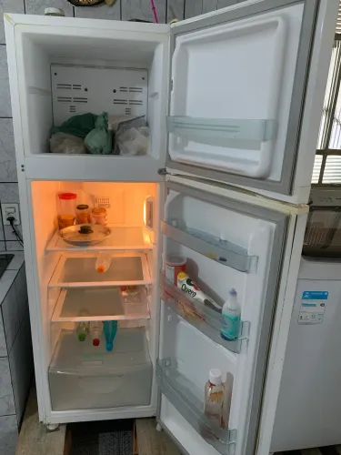 Geladeira cônsul