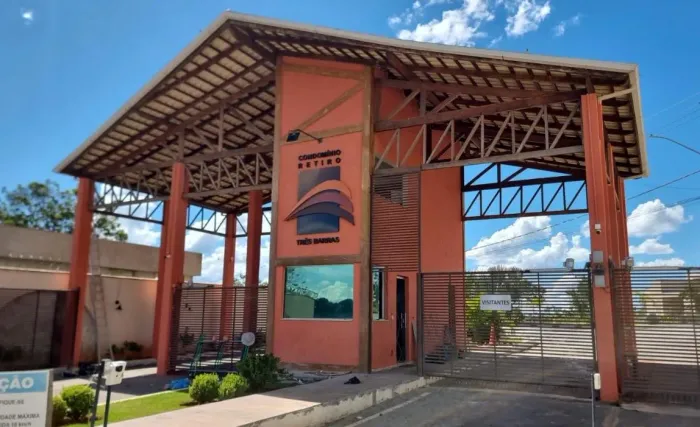 Lote em Condomínio fechado / OPORTUNIDADE REPASSO FINANCIAMENTO ACEITO CARRO 