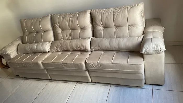 Sofá Retrátil e Reclinável 2.90 bege