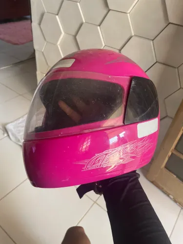 Capacete libert four rosa
