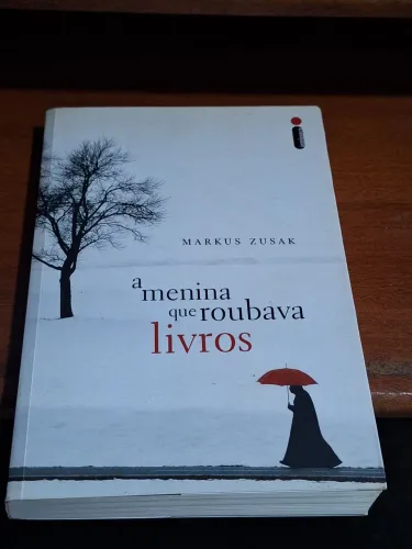 Livro A Menina que Roubava Livros