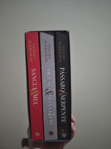 Box livros passaro e serpente