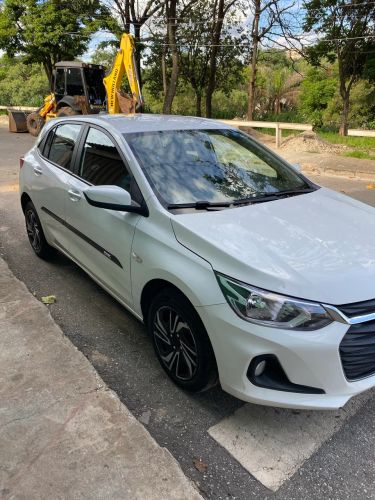 Imagem de Chevrolet Onix Hatch LT 1.0 12V Flex Mec. 4P 2024