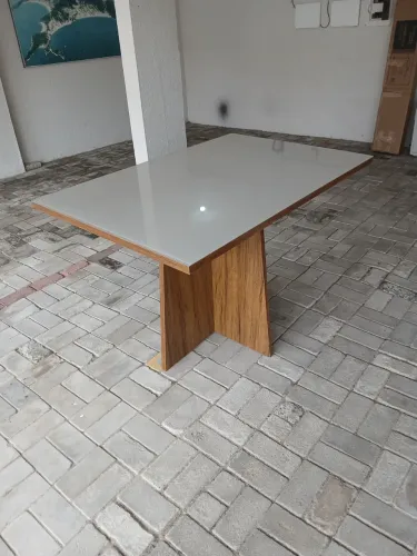 Mesa com tampo de vidro 1,20 X ,80