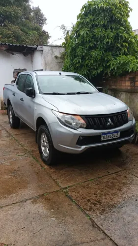 Mitsubishi L200 Triton Sport GLX 2.4 CD Diesel Mec. 2019