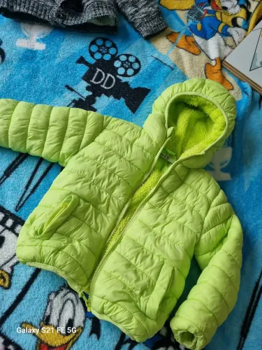 Casaco de inverno tam 2 verde limao