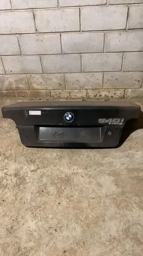 TAMPA TRASEIRA BMW E34 520i 525i 530i 540i 1989 A 1995 ORIGINAL