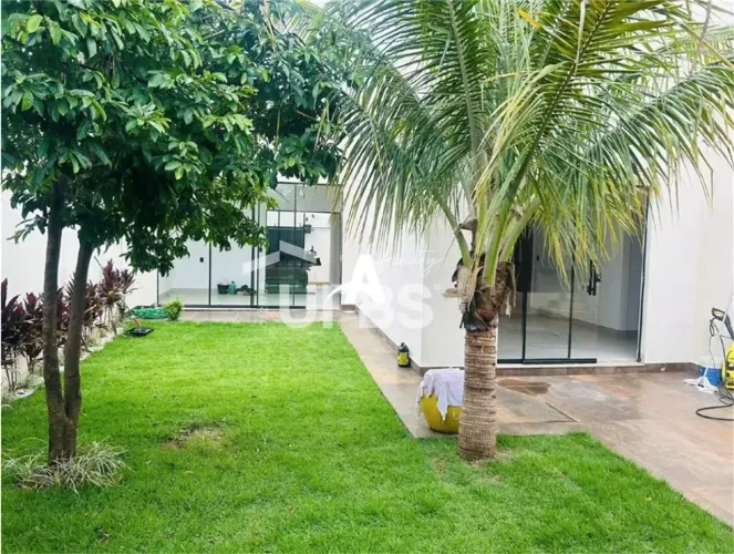 Casa com 175,48m² 3 quartos à venda no Novo Mundo
