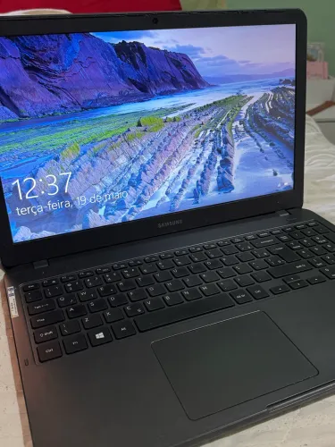 NOTEBOOK SAMSUNG i3  