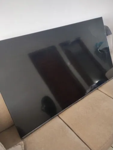 TV TCL 50" P755 4K Smart Google TV COM TELA QUEBRADA (para retirada de peças)