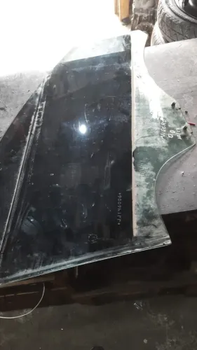Vidro elétrico da porta dianteira direita Sandero 2015/2017