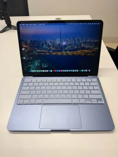 MacBook Neo 256GB