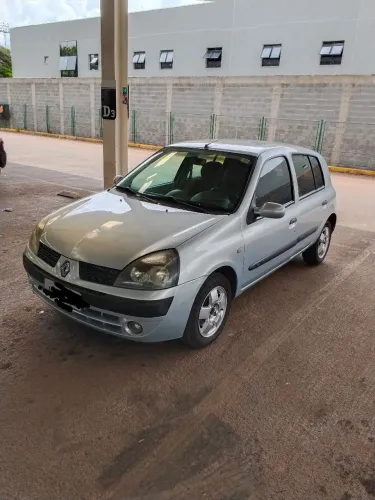 Renault Clio RT/ Privilège 1.6 16V 5P 2003