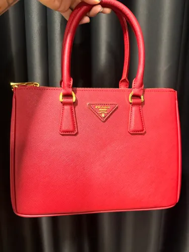 Bolsa Prada de excelente qualidade