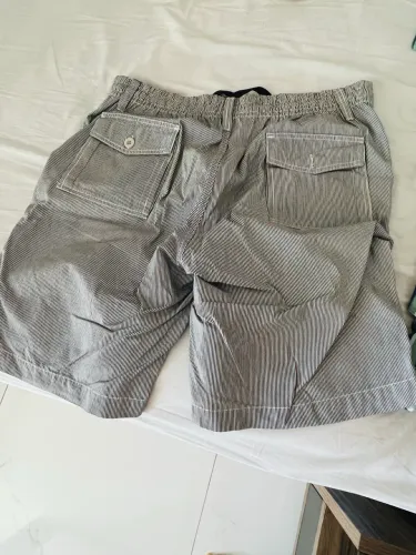 Bermuda Holister semi nova 