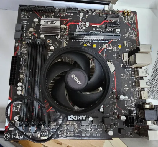 Kit Upgrade Ryzen 3 3200G + ASUS PRIME B450M-GAMING/BR + Cooler Original