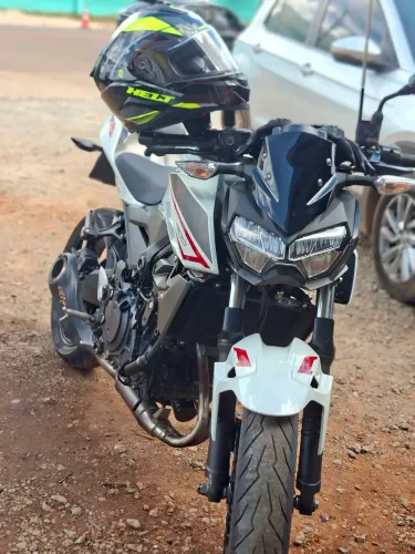 Z400 a venda, impecável 