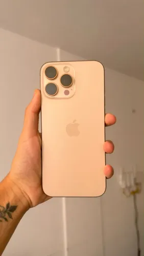 iPhone 16 pro Max 256gb Dourado