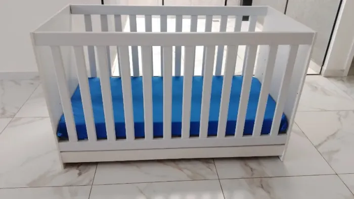 Berço 3 em 1+ colchão com capa
