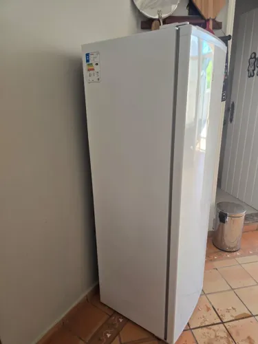 Freezer Vertical Electrolux 234 Litros Cycle Defrost FEI27