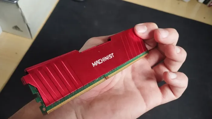 Machinist 16GB DDR4 Red - Performance Top 