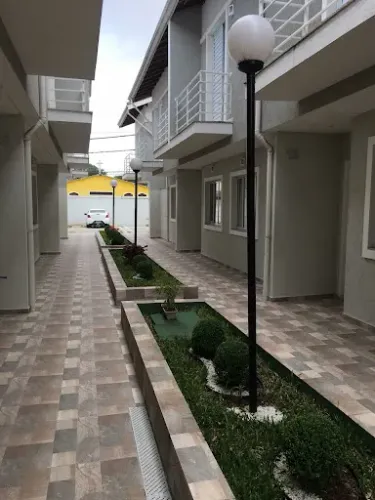 Sobrado com 2 dormitórios à venda, 64 m² por R$ 370.000,00 - Vila Urupês - Suzano/SP