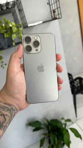 IPHONE 15 pro Max 256gb TITÂNIO