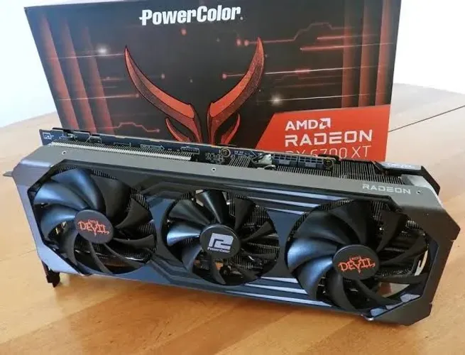 PLACA D VIDEO 6700XT 12 GIGAS ! VENDO OU TROCO