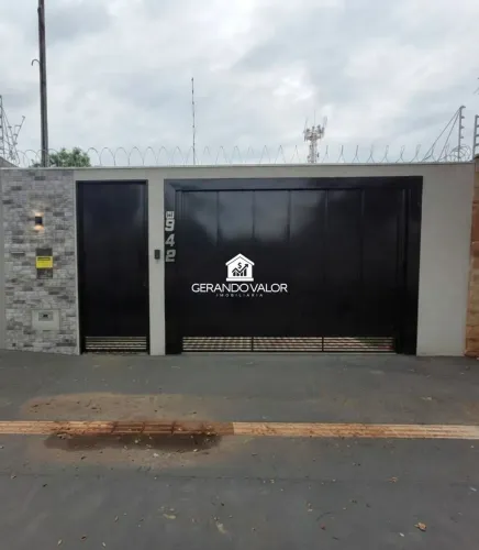 Casa 3 Quartos com Automação e Energia Solar no Panorama