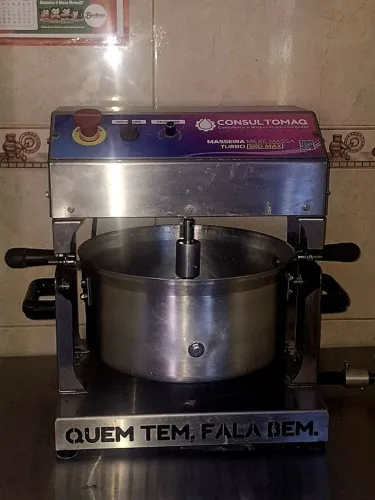 Vende-se Masseira Consultomaq+ Bancada Inox