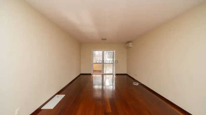 Apartamento residencial 3 quartos no Centro de Pelotas (lado direito) para aluguel