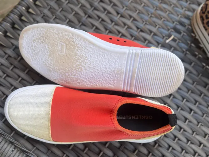 Tênis Osklen vermelho novinho tamanho 37 super light