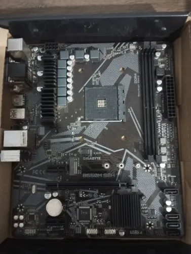 GIGABYTE B550M S2H ULTRA DURABLE 