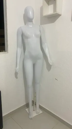 Manequim completo 